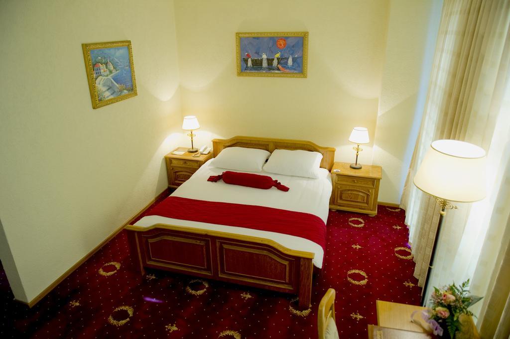 Hotel Victory พริสตีนา ห้อง รูปภาพ